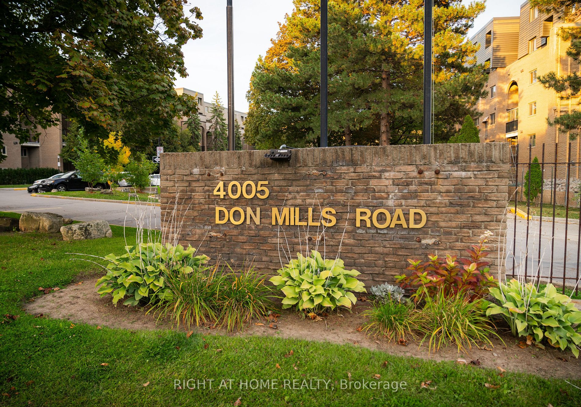 4005 Don Mills Rd — 4005 Don Mills Road Condos for Sale & Rent