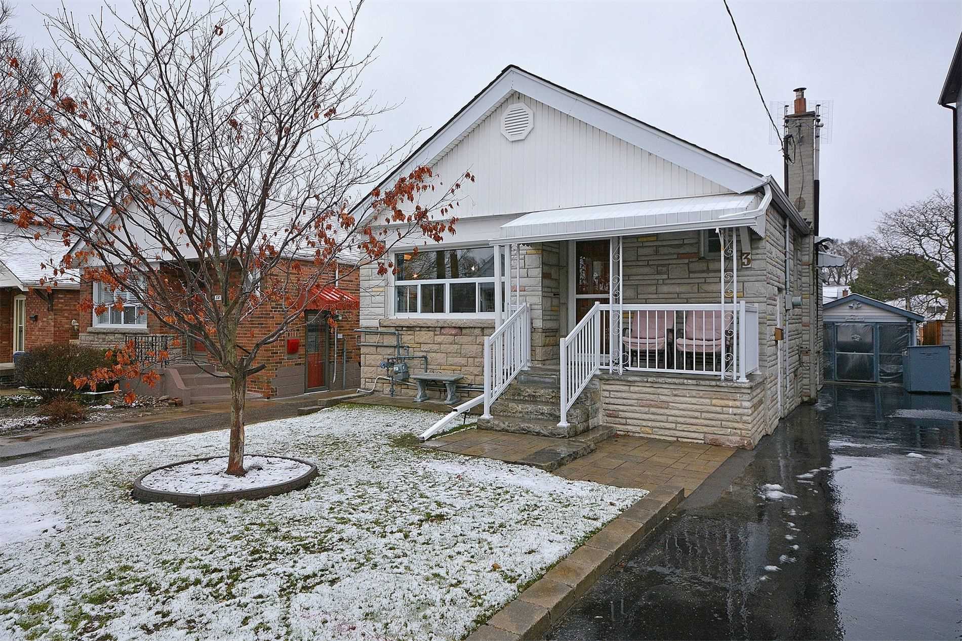 3 Roblin Ave, Old East York, Toronto Price, Warnings, Schools