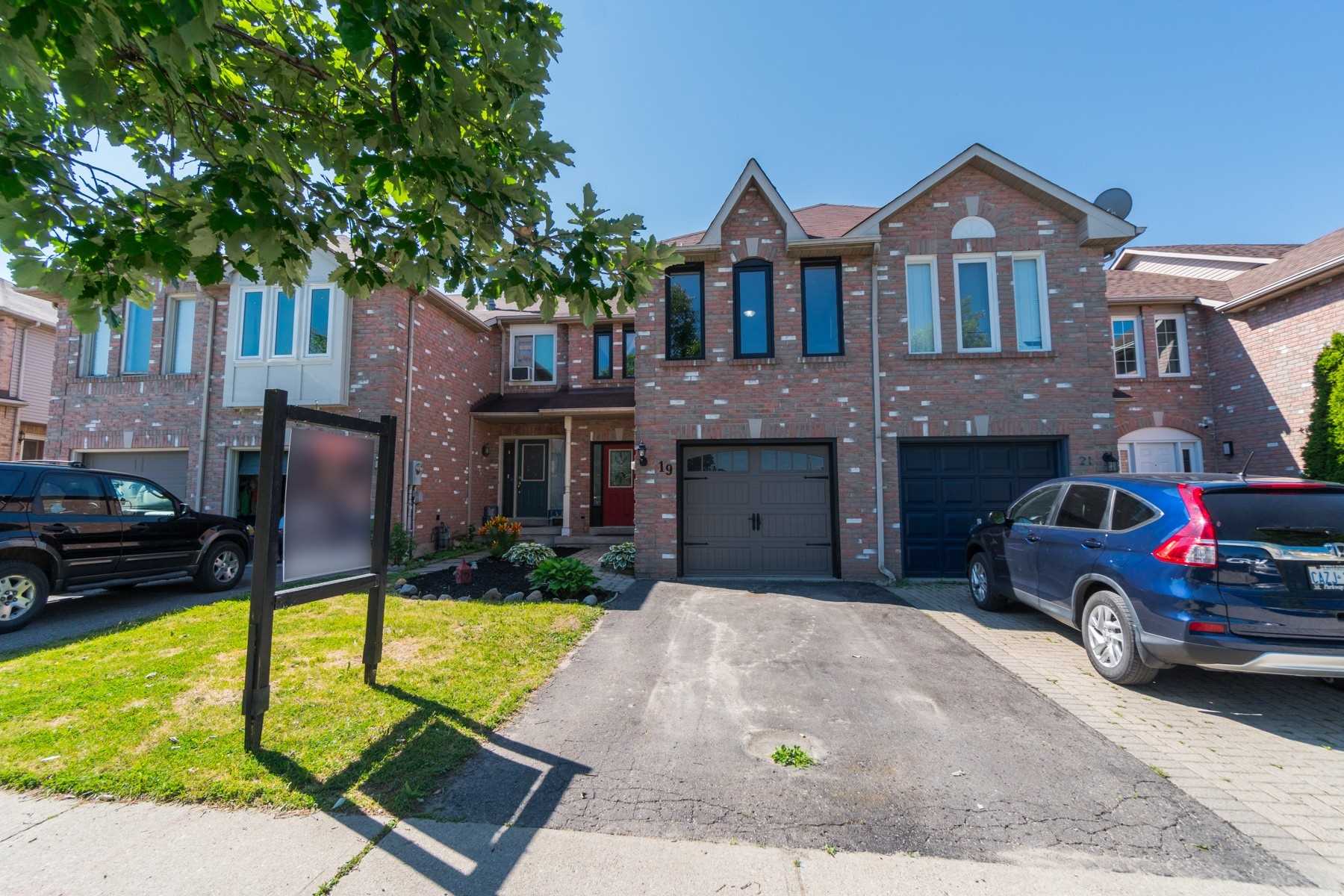 19 Pine Gate Pl, Williamsburg, Whitby - Price, Warnings, Schools ...